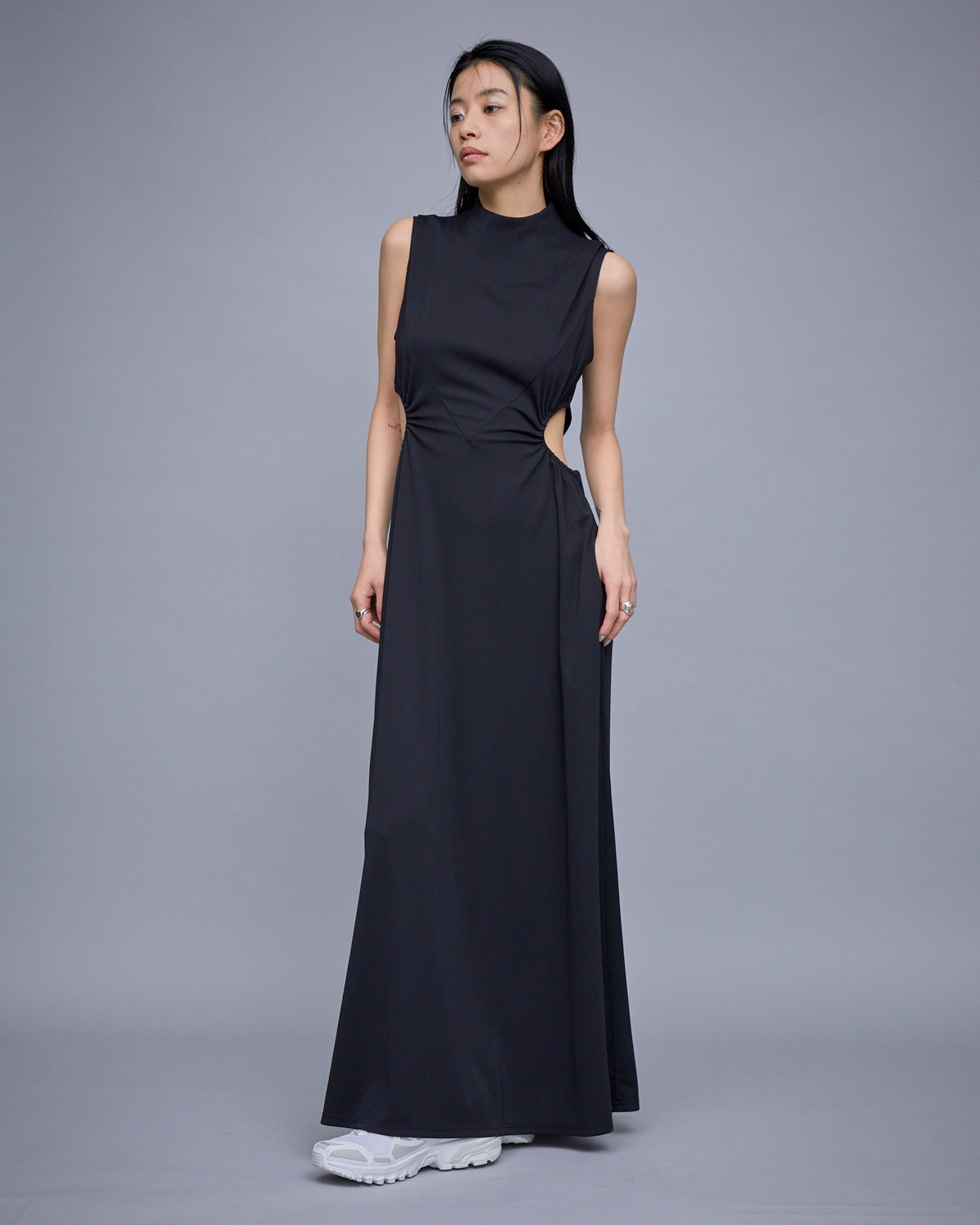 WAIST HOLE SLEEVELESS JERSEY LONG DRESS | DRESS | STORE | THINGS THAT  MATTER ONLINE STORE