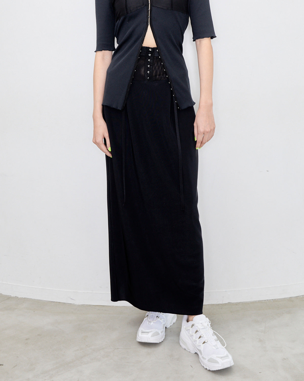 H:175cm / 02size