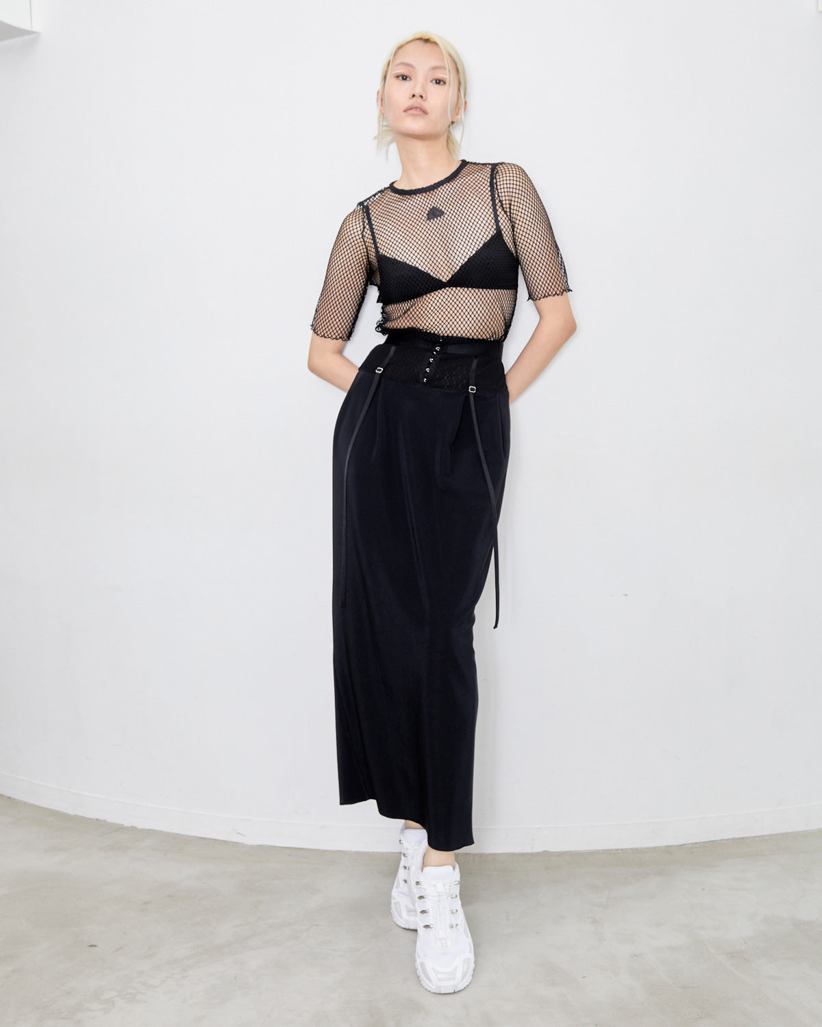H:175cm / 02size