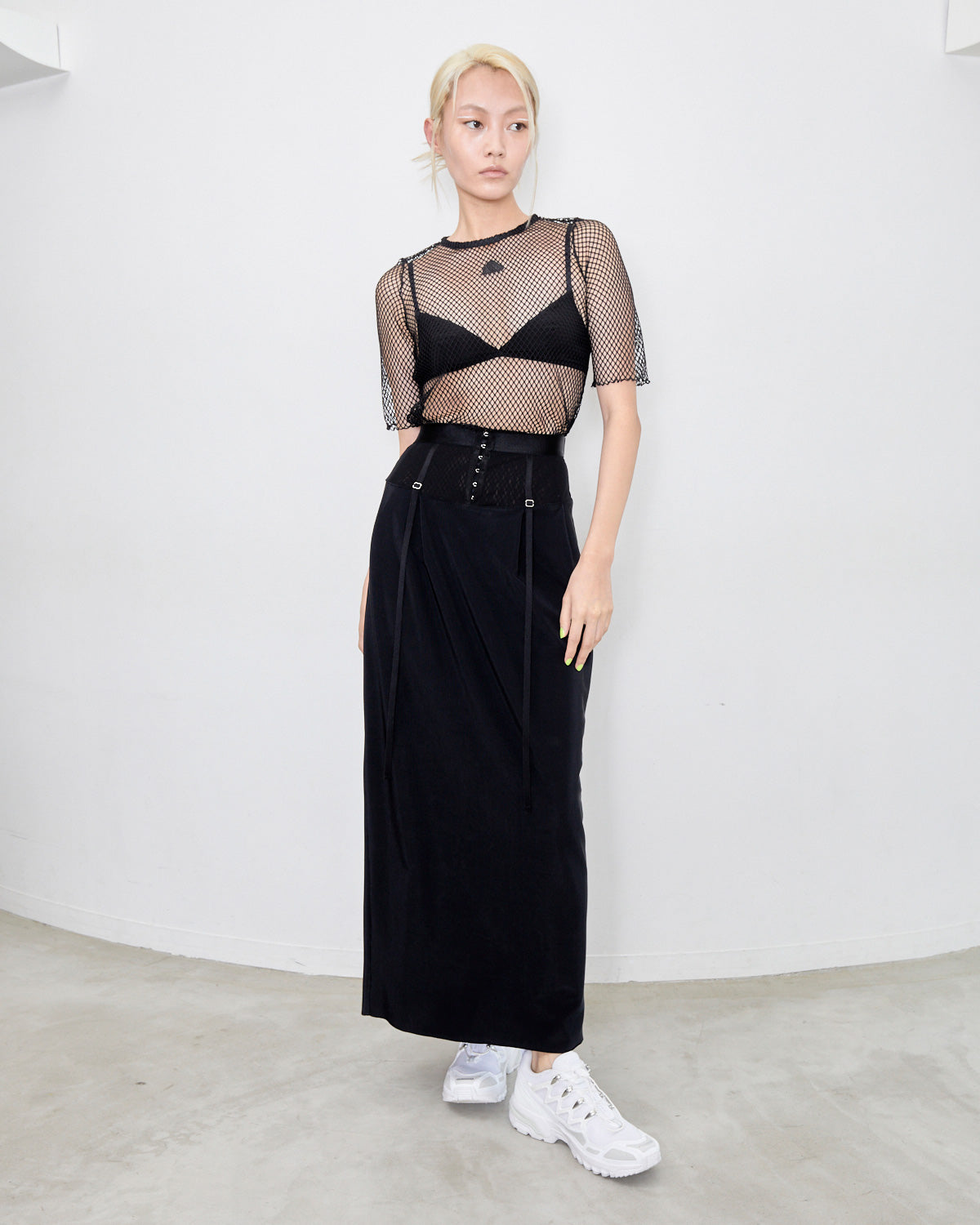 H:175cm / 02size