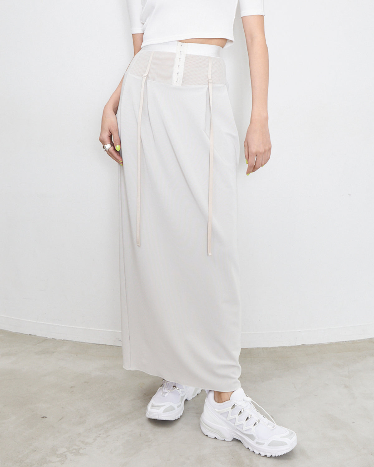 H:175cm / 02size