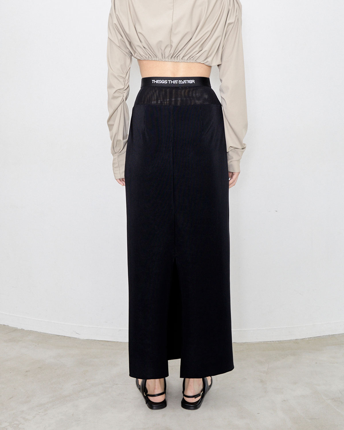 H:175cm / 02size