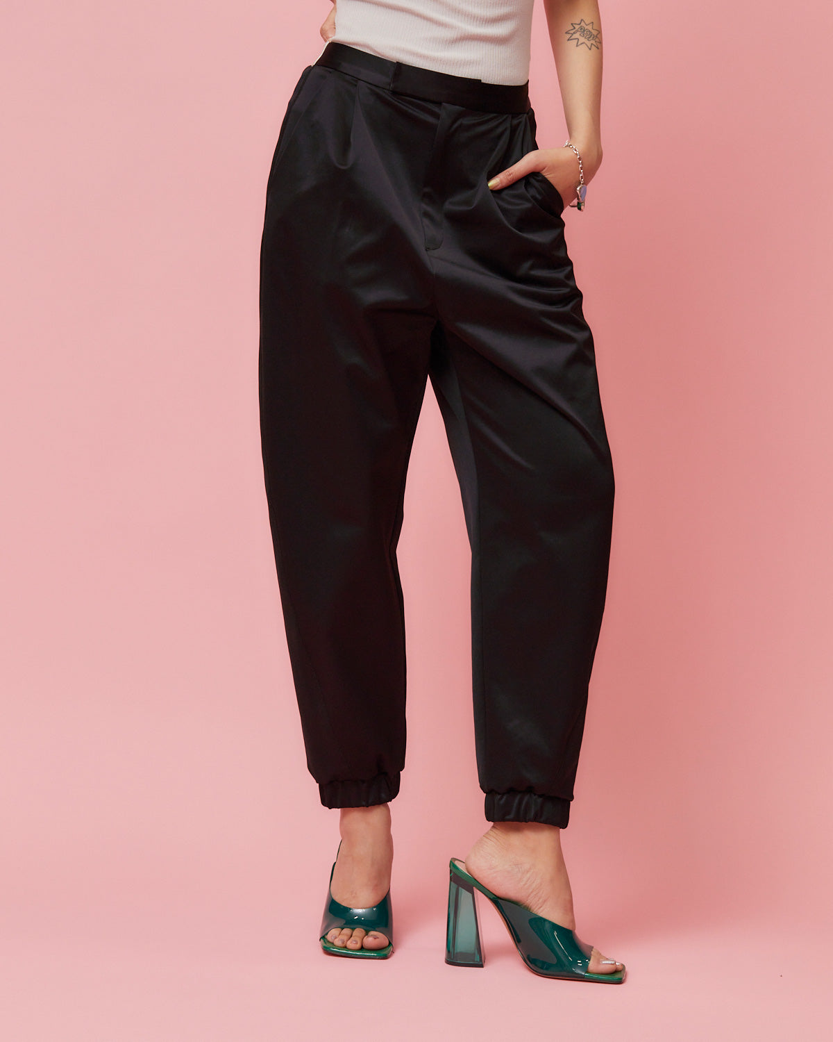H:170cm / 02size