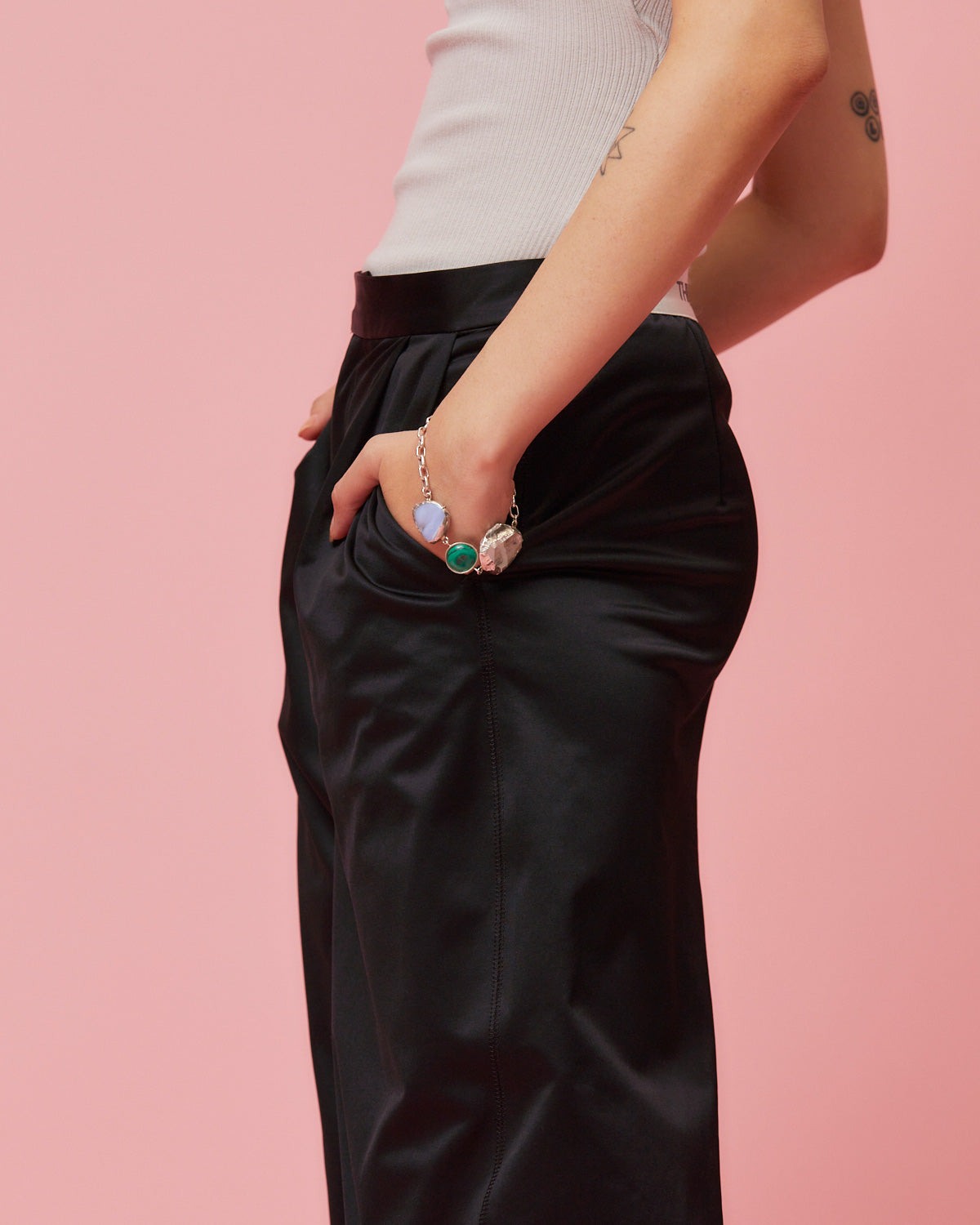 H:170cm / 02size