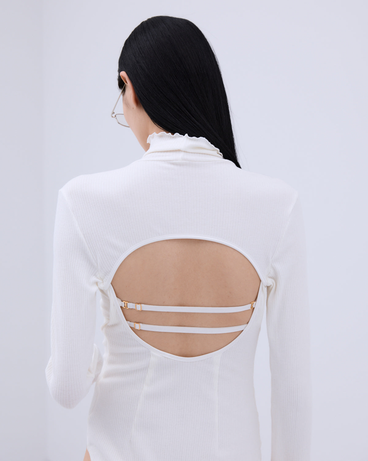 SKIN BREATHING OPEN BACK BODY SUIT