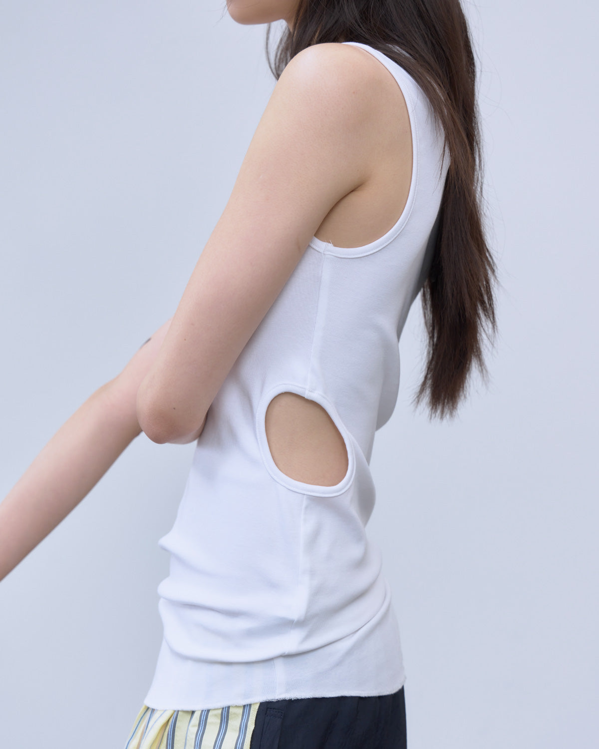NOTCH DESIGN TWO-WAY TANK TOP | | STORE | THINGS THAT MATTER