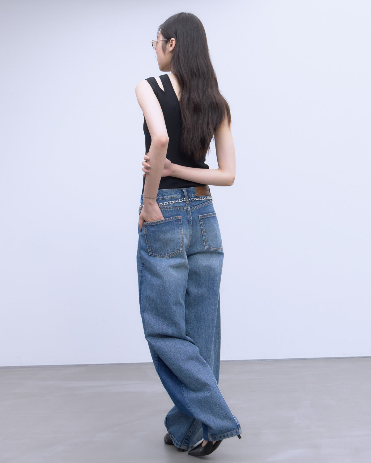 CURVE SILHOUETTE DENIM | PANTS COLLECTION | STORE | THINGS THAT