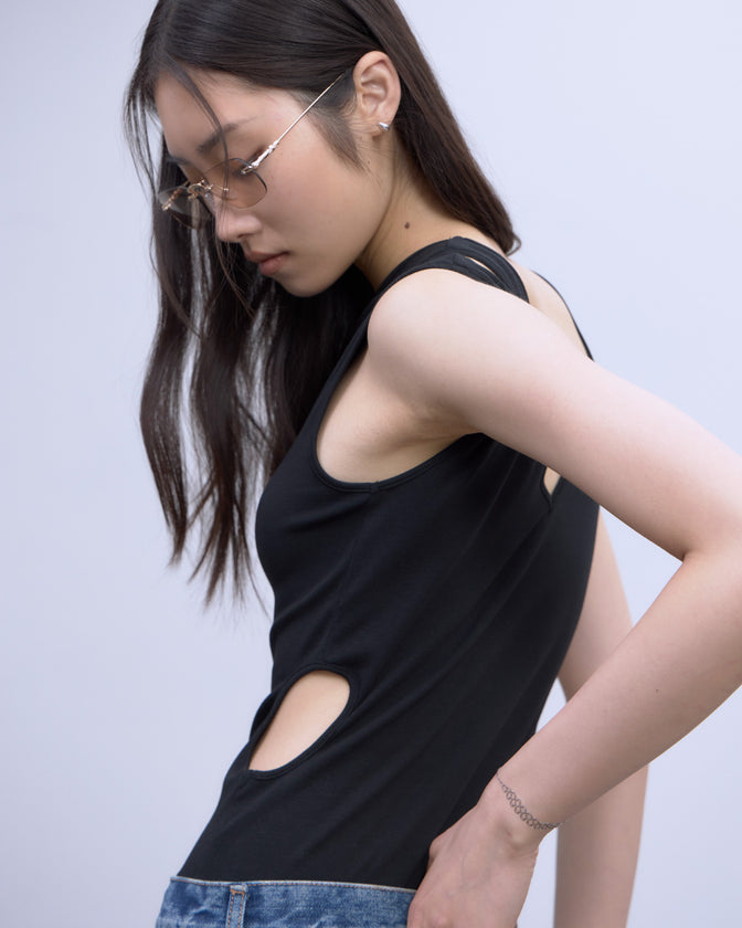 NOTCH DESIGN TWO-WAY TANK TOP
