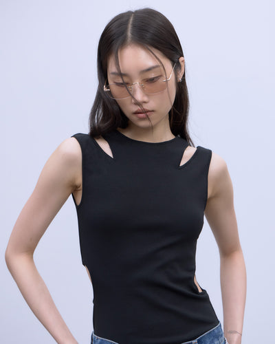 NOTCH DESIGN TWO-WAY TANK TOP