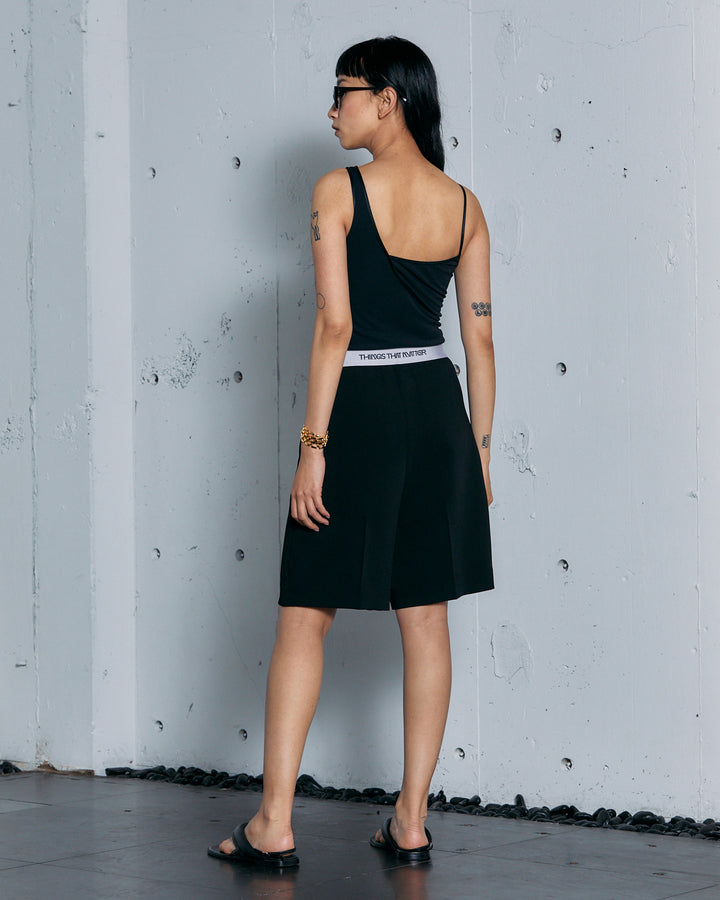 CUTTING LAYERED TOPS