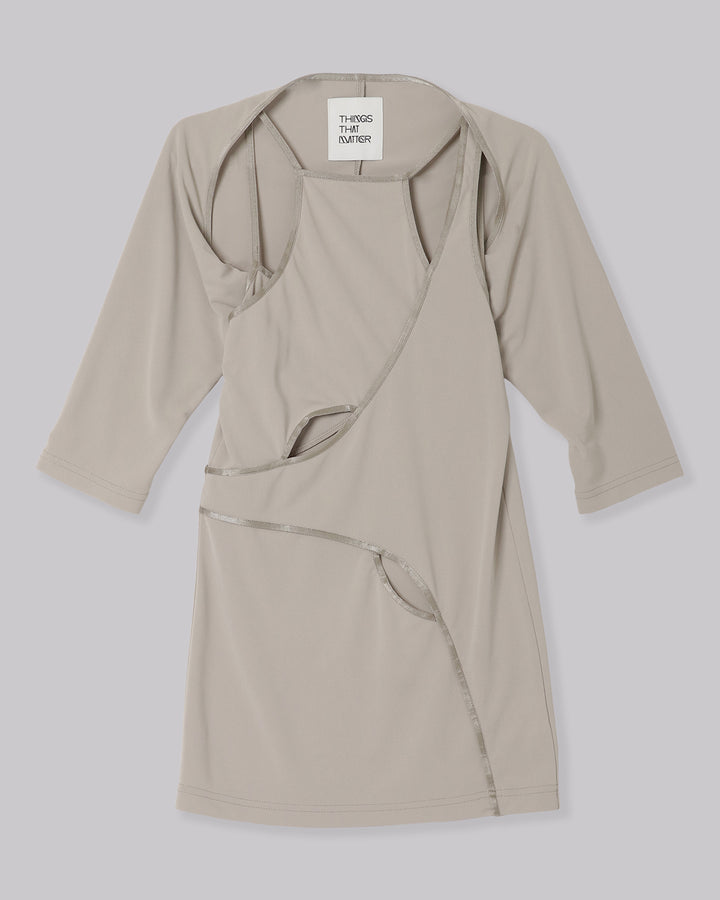CUTTING LAYERED TOPS