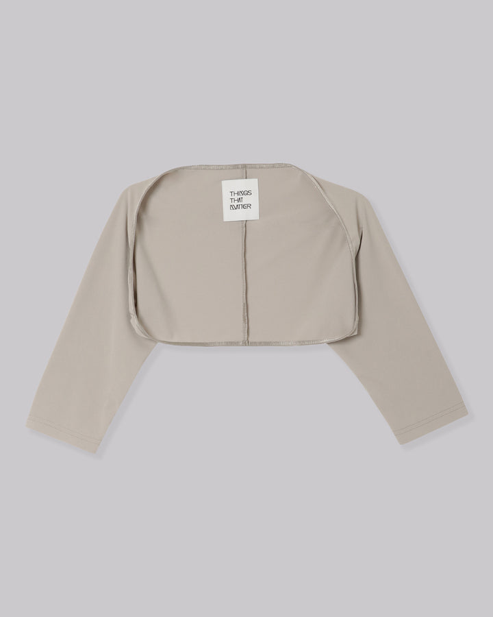 CUTTING LAYERED TOPS