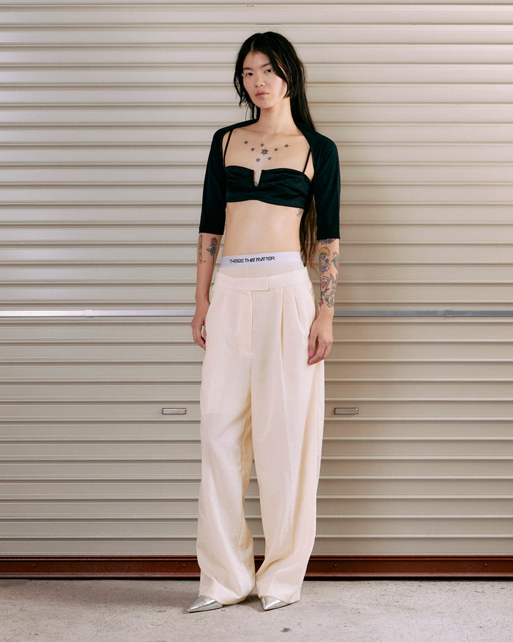 COMPRESSION SHORTS & TUCK WIDE PANTS