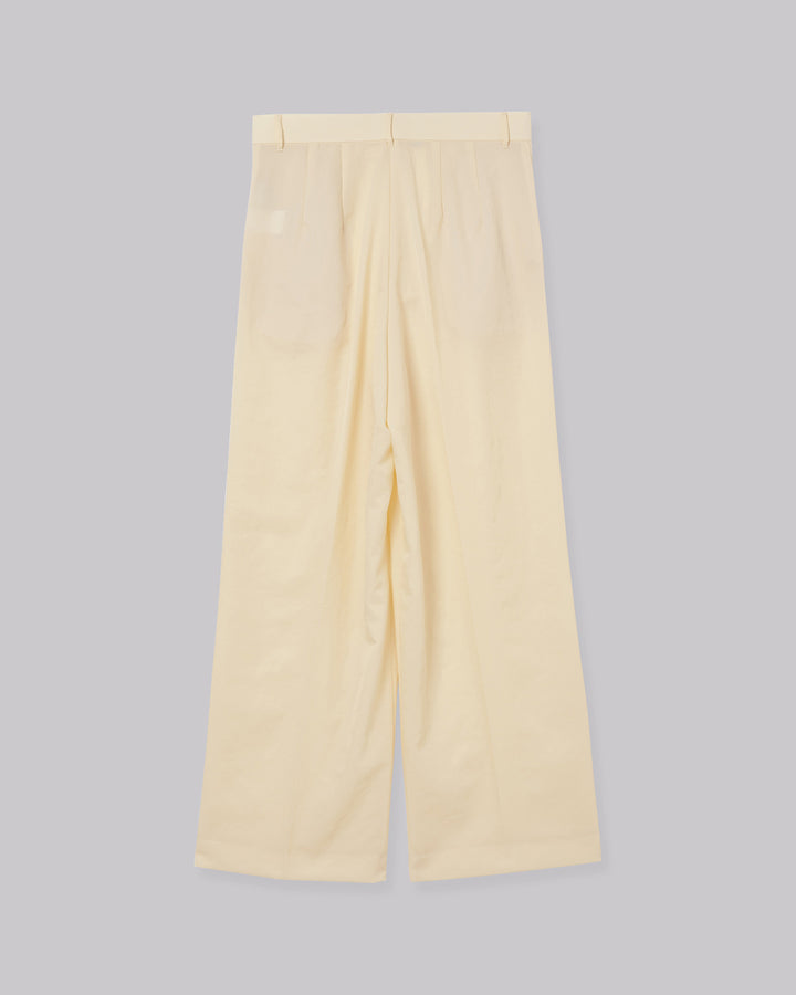 COMPRESSION SHORTS & TUCK WIDE PANTS