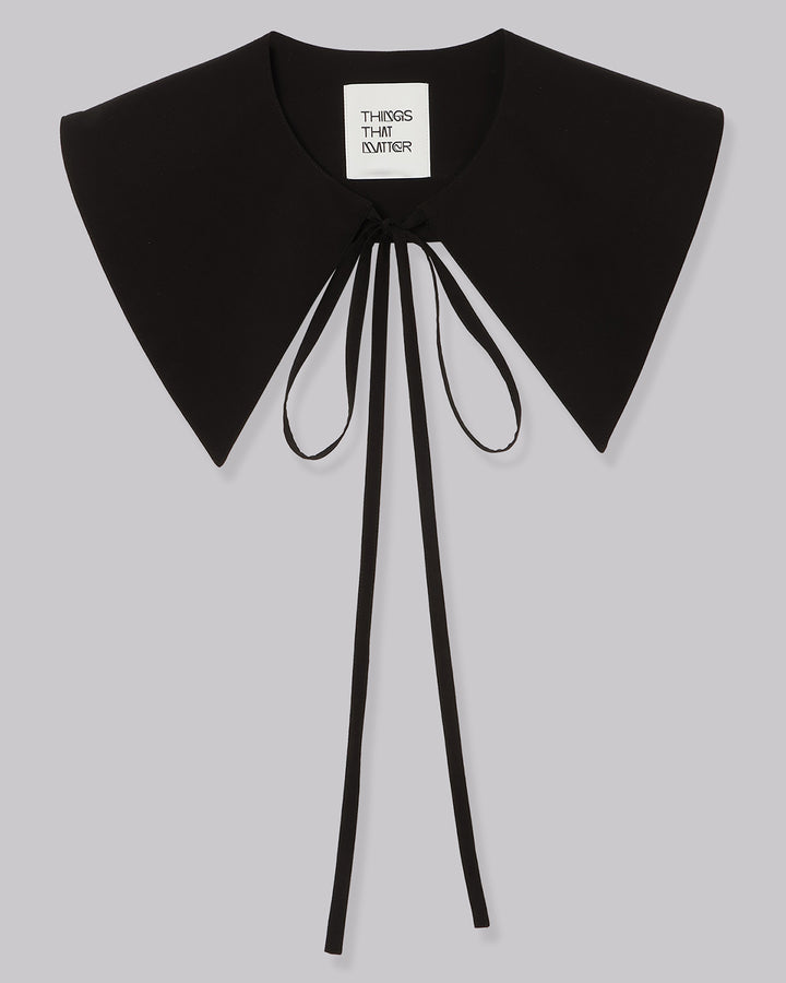 FALSE COLLAR RUFFLE BLOUSE