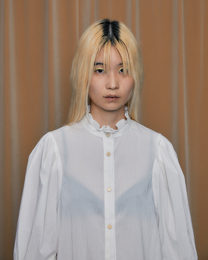 FALSE COLLAR RUFFLE BLOUSE