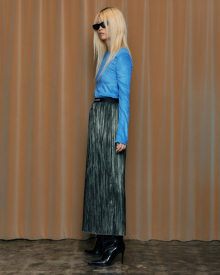 H:172cm / 01size