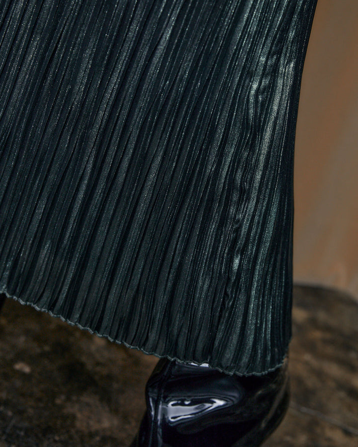 FOIL SATIN PLEATS NARROW SKIRT