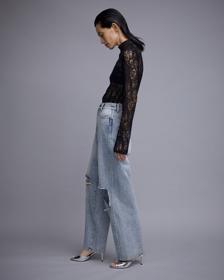 KNEE CUTTING DENIM PANTS