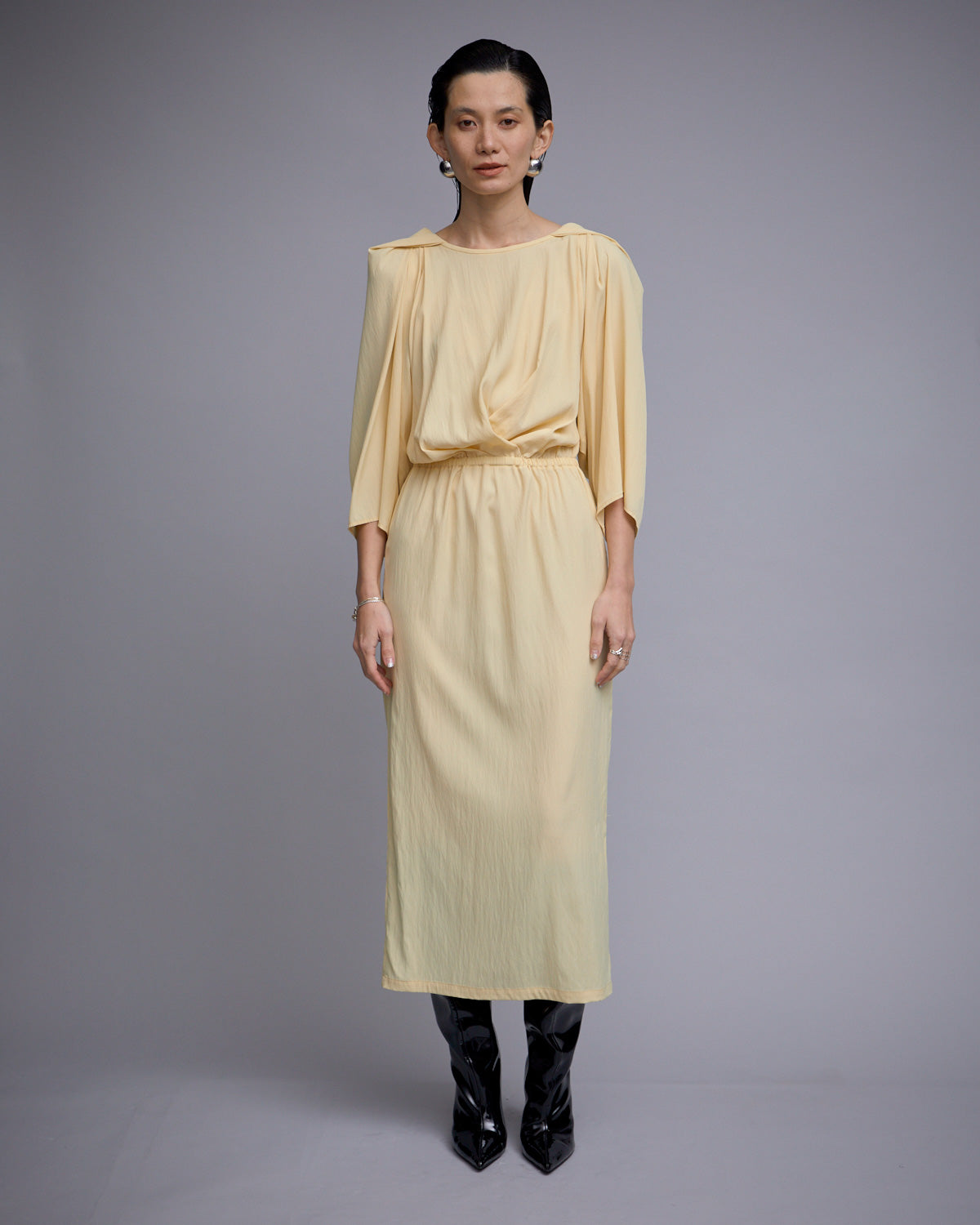 VISCOSE VOLUME SLEEVE LONG DRESS | | STORE | THINGS THAT MATTER ONLINE STORE