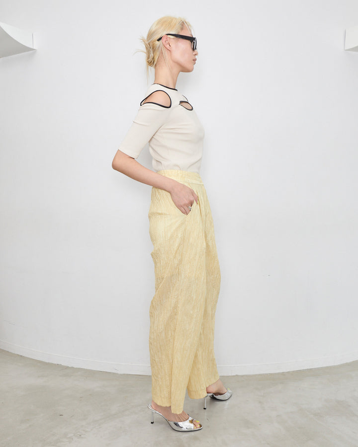 H:175cm / 02size