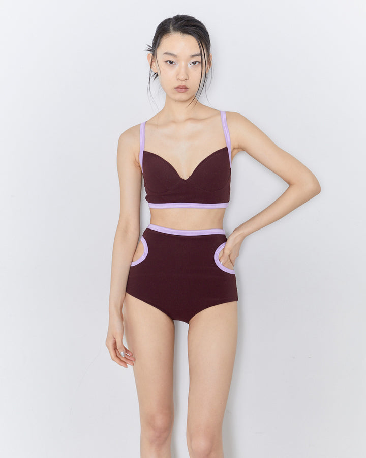 H:169cm / 02size