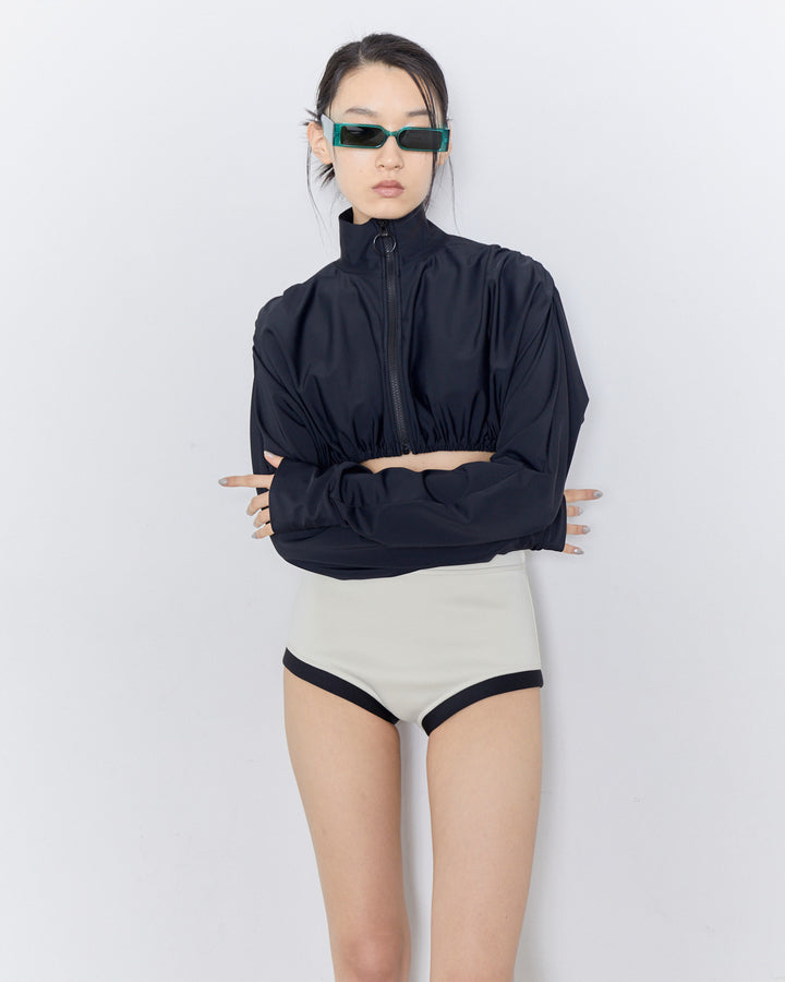 H:169cm / 02size
