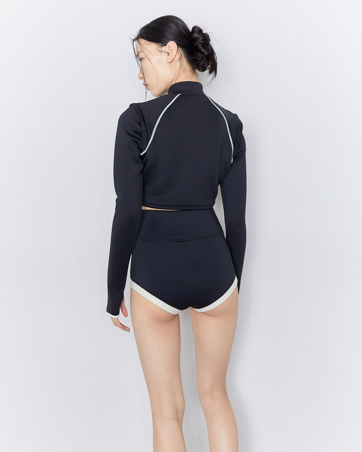 H:169cm / 02size