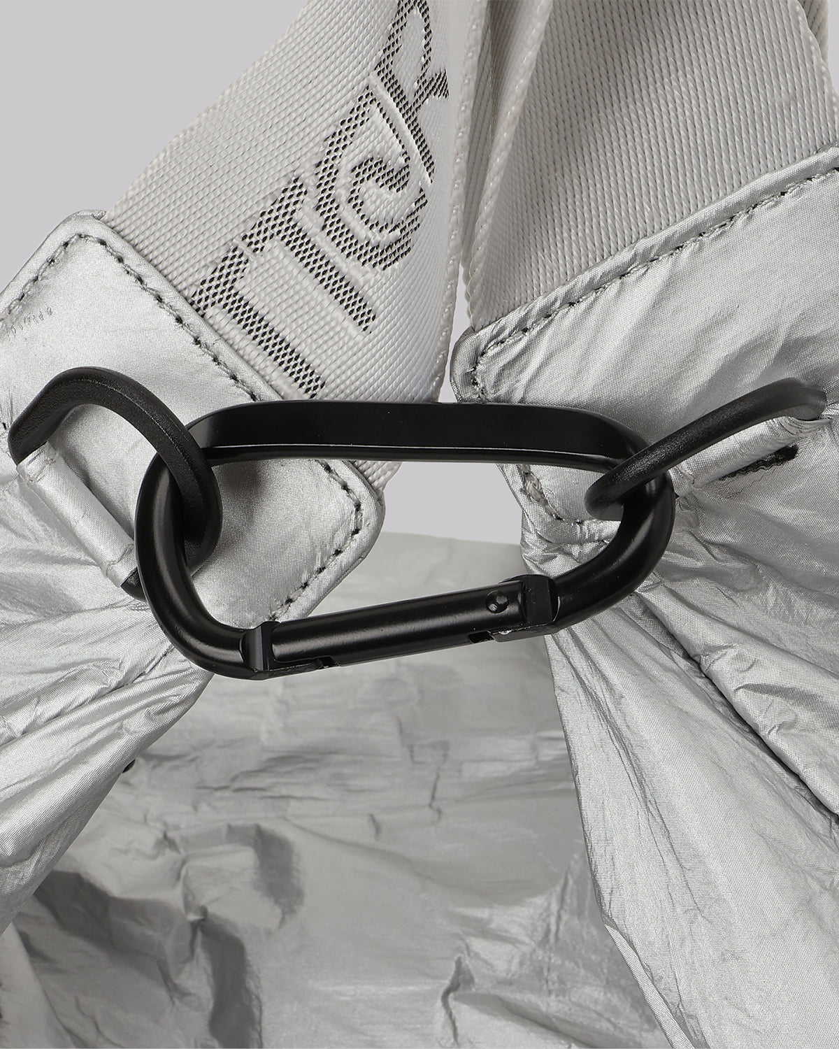 TYVEK® MINI BODY BAG | | STORE | THINGS THAT MATTER ONLINE STORE