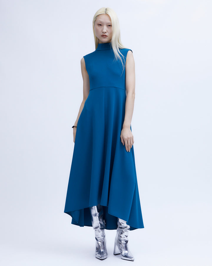 H:174cm / 02size