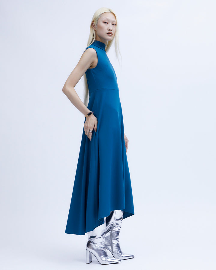 H:174cm / 02size