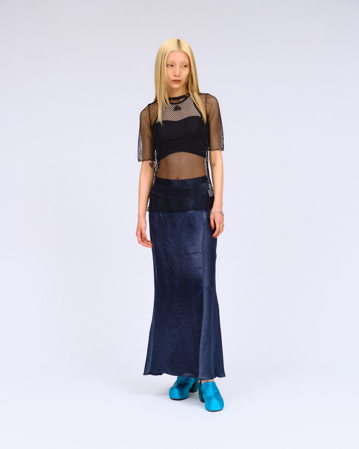 BACK SLIT ACETATE SATIN MAXI SKIRT | BOTTOMS | STORE | THINGS THAT