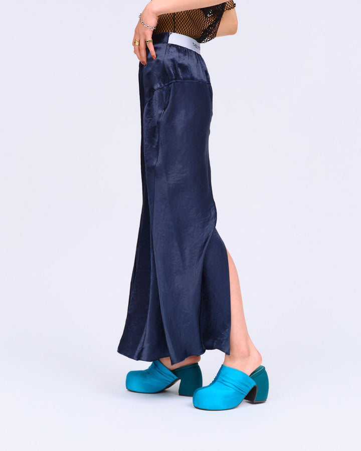 H:174cm / 02size