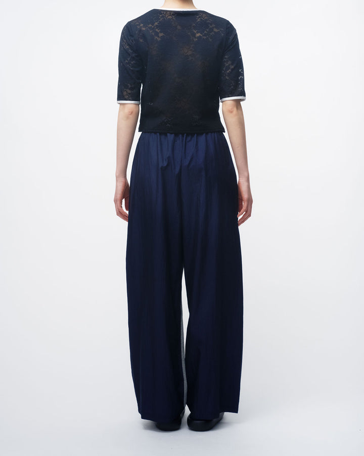 LACE CROSS CROPPED TOPS