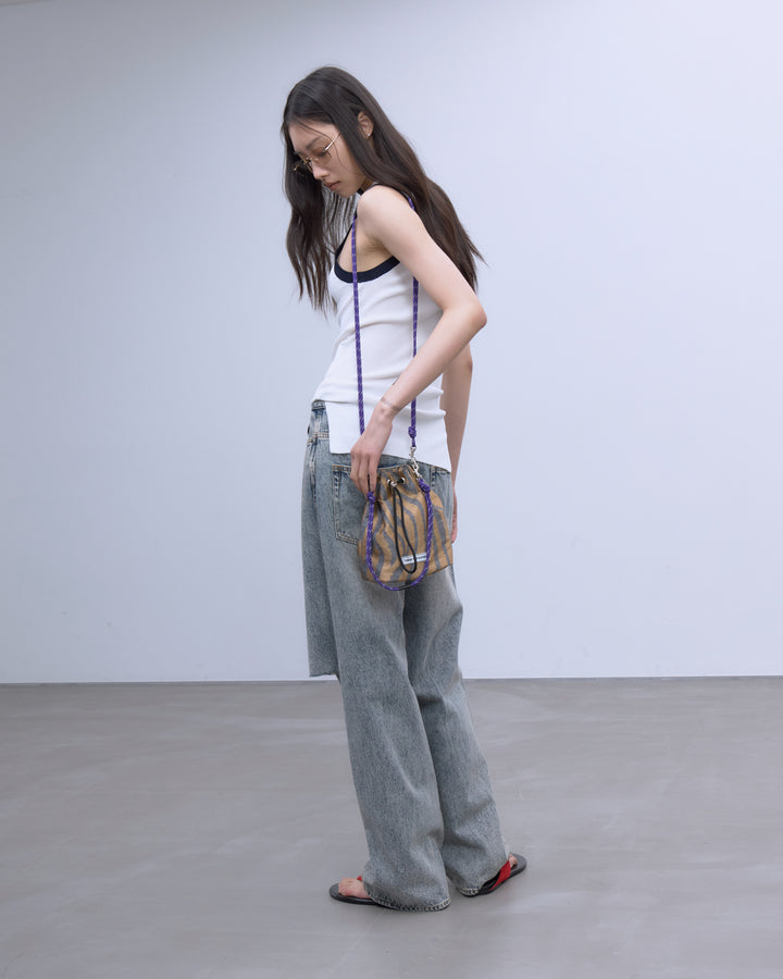 KNEE CUTTING DENIM PANTS