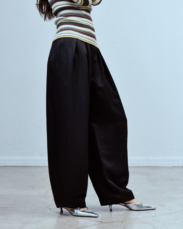 ROUND SILHOUETTE PANTS