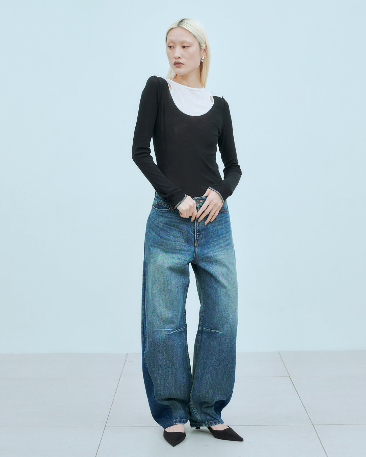 CURVE SILHOUETTE DENIM | | STORE | THINGS THAT MATTER ONLINE STORE