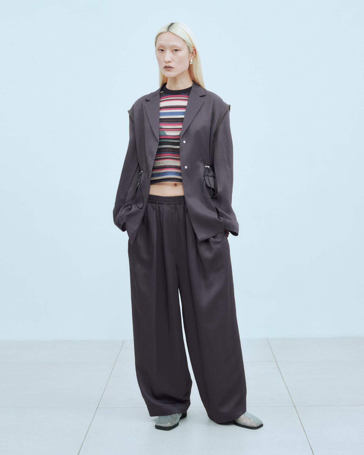 SHEER LOGO BORDER TOPS | TOPS | STORE | THINGS THAT MATTER ONLINE