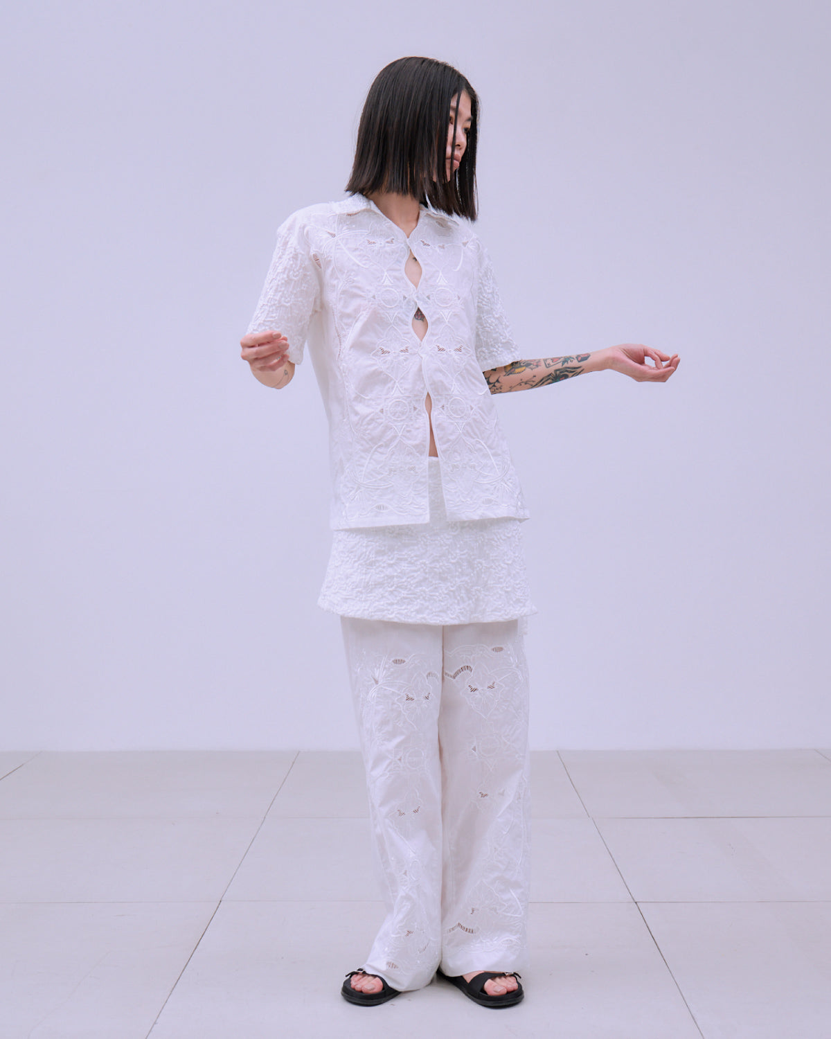 CHAOS EMBROIDERY BLOUSE | SENSE 17_ | STORE | THINGS THAT MATTER