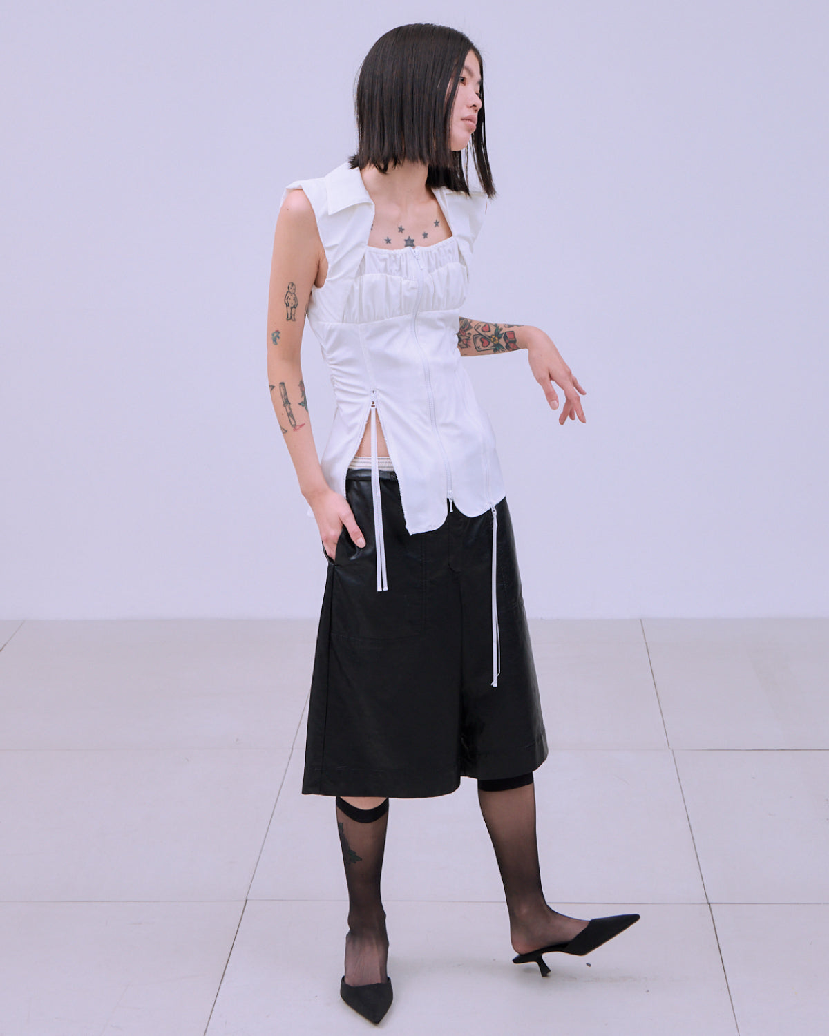 FAUX LEATHER BERMUDA PANTS | SENSE 17_ | STORE | THINGS THAT