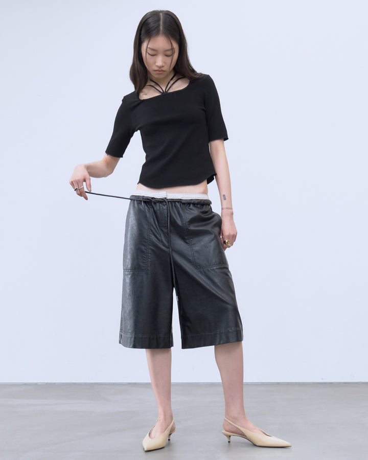 CHOKER STRAP SQUARE TOPS