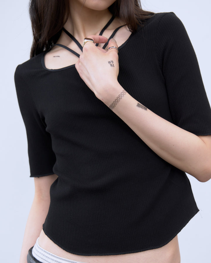 CHOKER STRAP SQUARE TOPS
