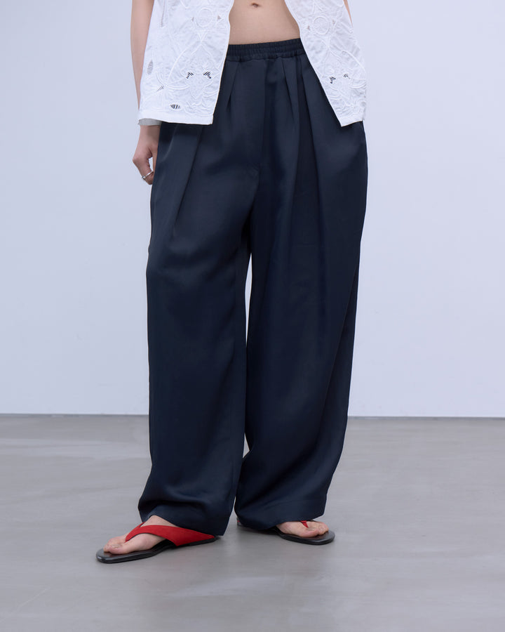 ROUND SILHOUETTE PANTS