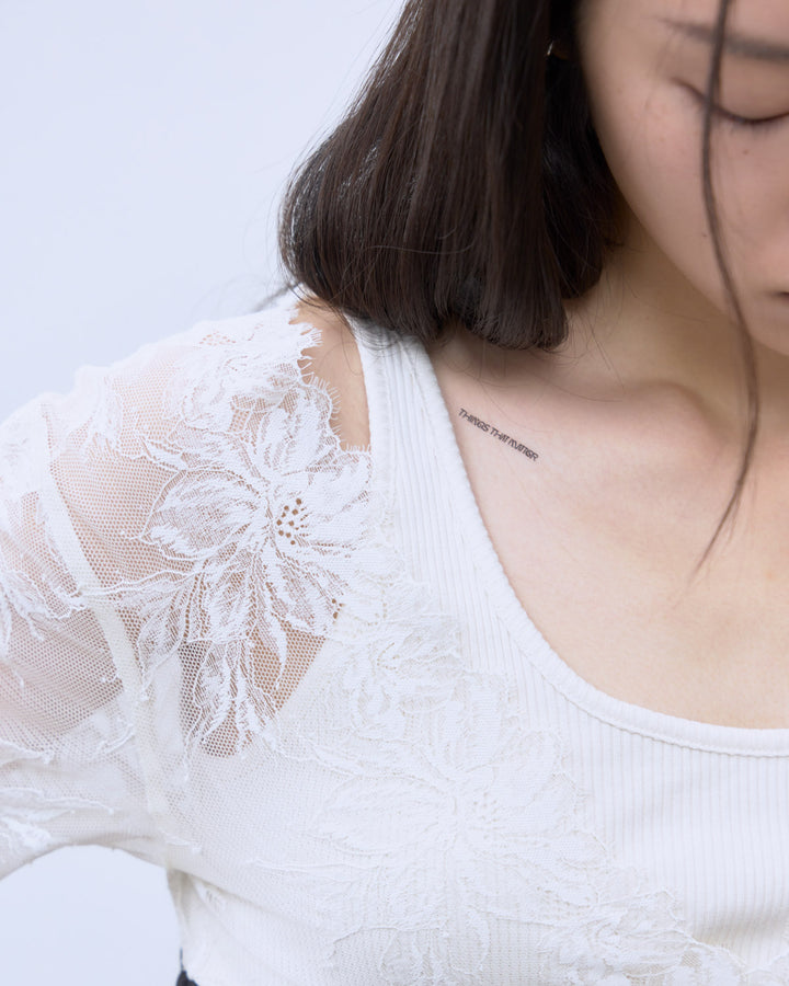 SWITCHING LACE RIB TOPS