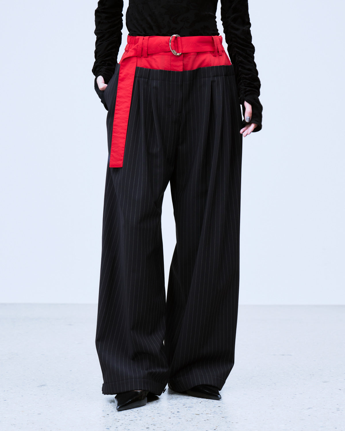 LAYERED WAIST TUCK WIDE PANTS | | STORE | THINGS THAT MATTER
