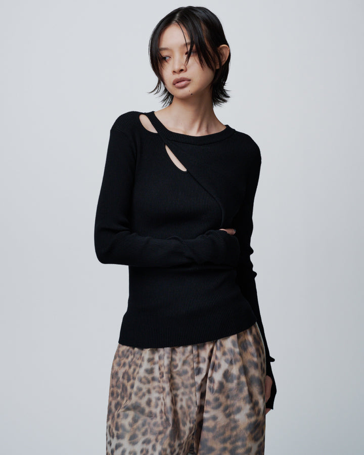 ASYMMETRY SLANT-FLAP RIB KNIT
