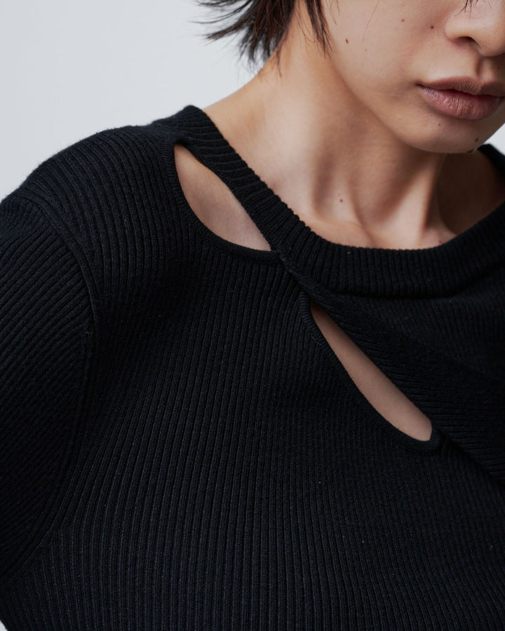ASYMMETRY SLANT-FLAP RIB KNIT