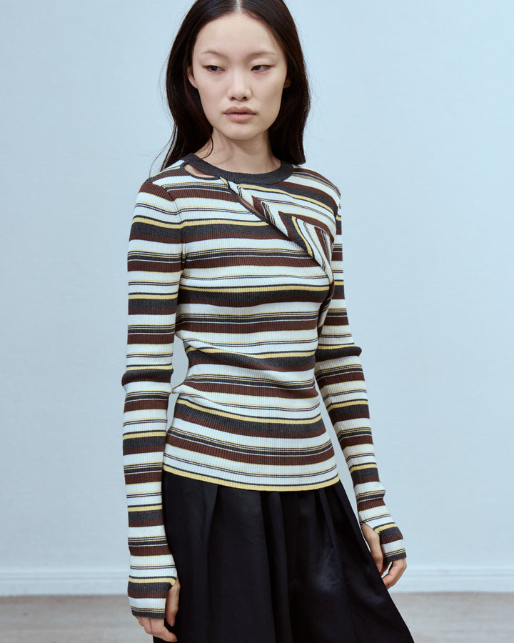 ASYMMETRY SLANT-FLAP RIB KNIT
