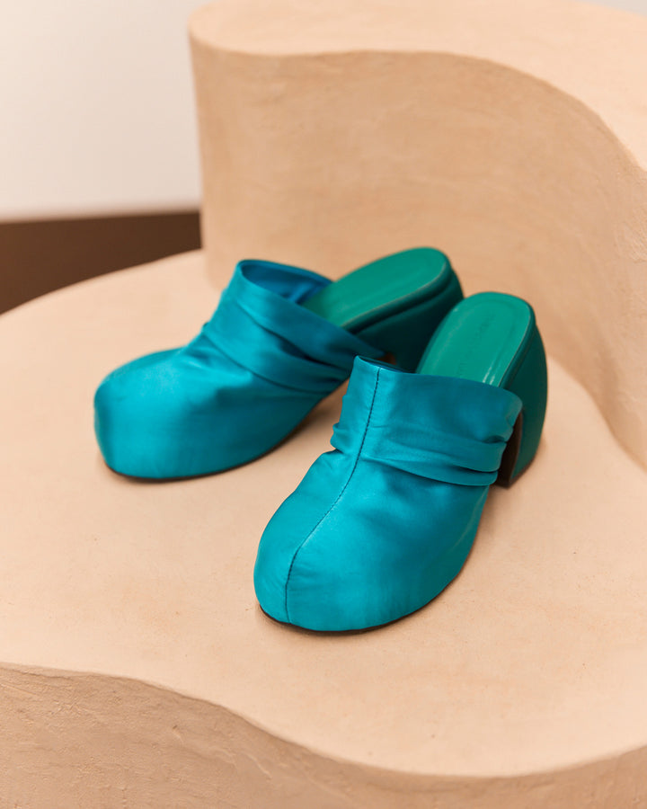 SATIN PLATFORM CLOG SANDALS