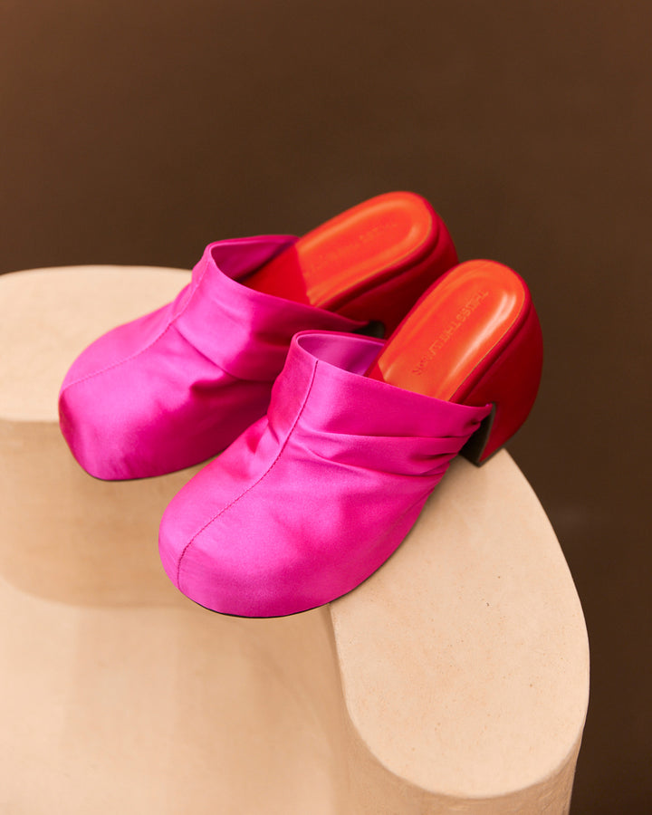 SATIN PLATFORM CLOG SANDALS